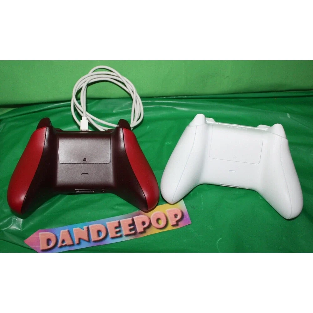 2 Microsoft Video Game Controllers Red 1708 And White 1914
